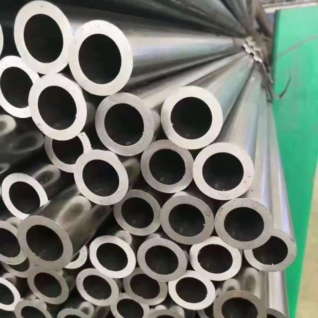 西区Q345B精密无缝钢管